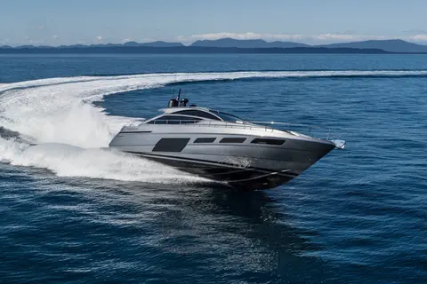 2027 Pershing 6X, photo 1 in Fort Lauderdale, FL