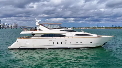 2006 Azimut 100 Jumbo, photo 1 in Miami, FL