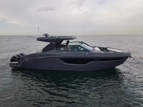 2022 Cruisers Yachts 38 GLS OB, photo 1 in Fort Lauderdale, FL