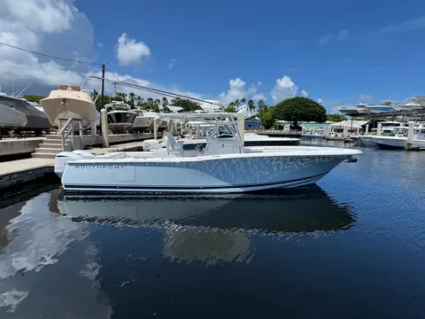 2015 Southport 33, photo 1 in Key Largo, FL