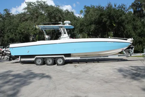 2018 Lightning 38 Center Console, photo 1 in Myakka City, FL