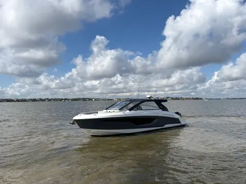 2025 Cruisers Yachts 42 GLS OB, photo 1 in Pensacola, FL