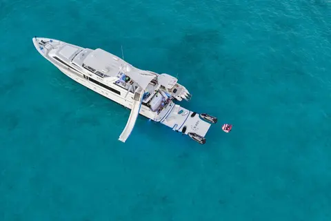 2004 Broward 110, photo 1 in Fort Lauderdale, FL
