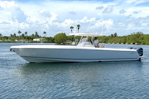 2017 Intrepid 400 Center Console, photo 1 in Miami, FL
