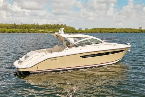 2015 Pursuit SC 365i Sport Coupe, photo 1 in Miami Beach, FL