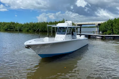 2026 Sportsman Open 302 Center Console, photo 1 in St Petersburg, FL