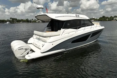 2022 Regal 42 XO, photo 1 in Hollywood, FL