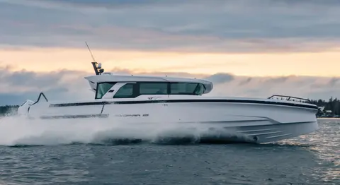 2027 Axopar 38 XC Cross Cabin, photo 1 in Pompano Beach, FL