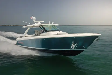 2018 Tiara Yachts 38 LS, photo 1 in Key Largo, FL