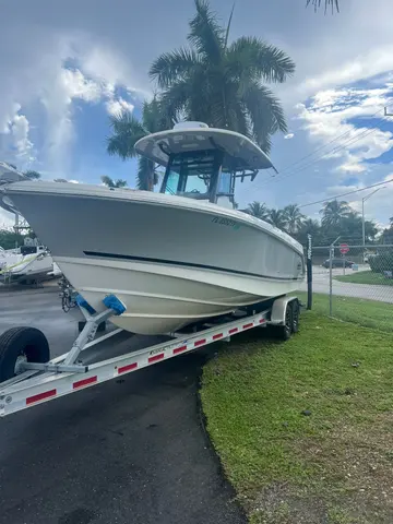 2023 Boston Whaler 250 Outrage, photo 1 in Pompano Beach, FL