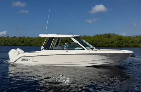2027 Boston Whaler 330 Vantage, photo 1 in Fort Myers, FL