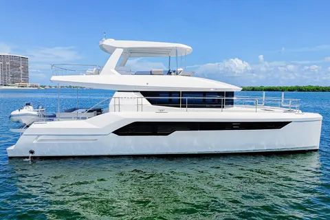 2025 Leopard 53 Powercat, photo 1 in Palm Beach Gardens, FL