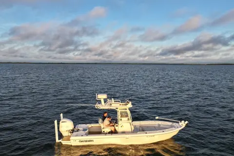 2018 Everglades 243 Center Console, photo 1 in Tarpon Springs, FL