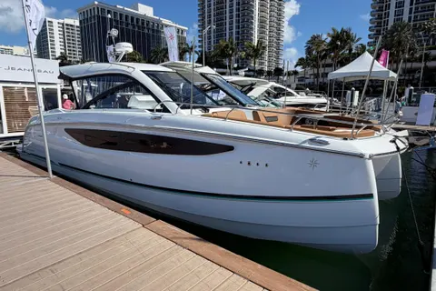 2027 Jeanneau TH38, photo 1 in St Petersburg, FL
